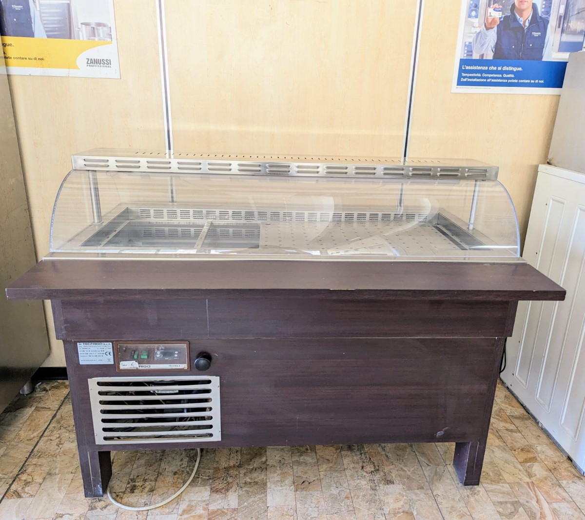 vetrina-noce-1-