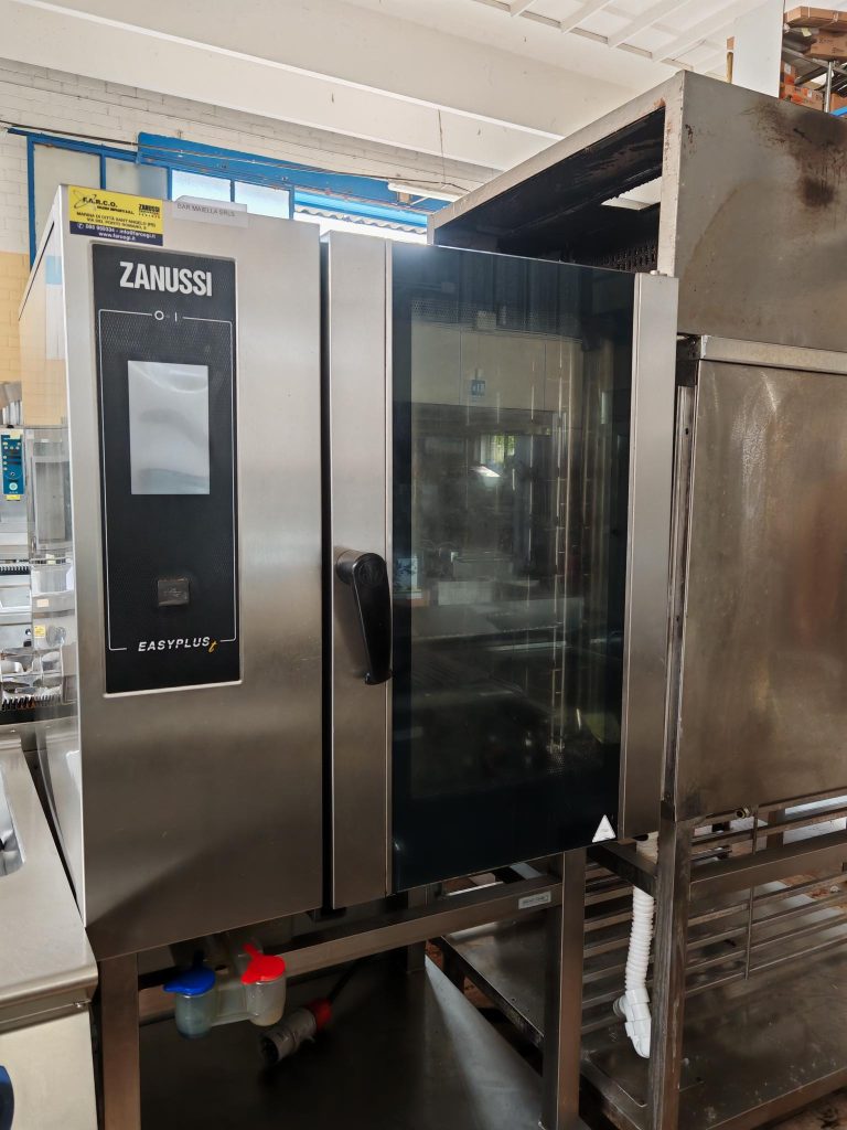 Forno ZANUSSI EASYSTEAM PLUS